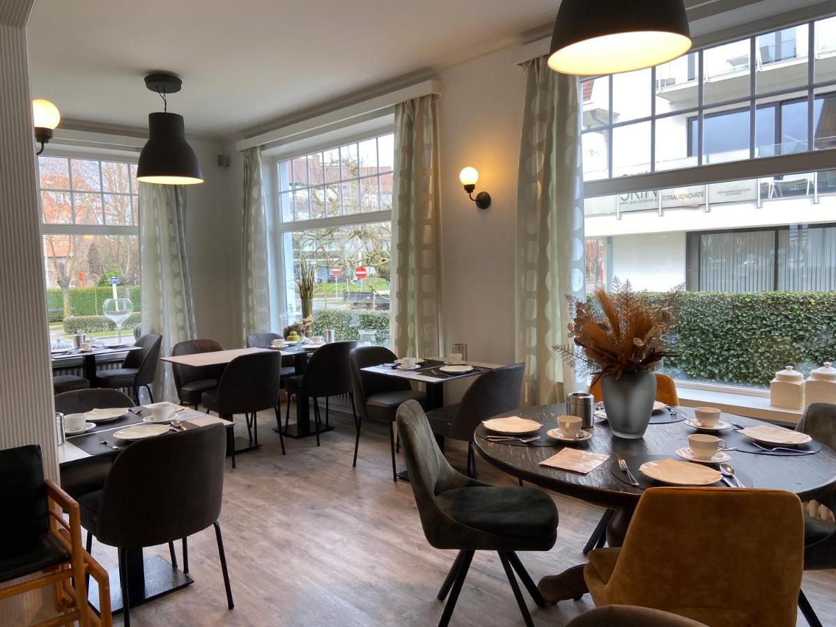 Hotel Les Arcades Knokke-Heist Exterior photo