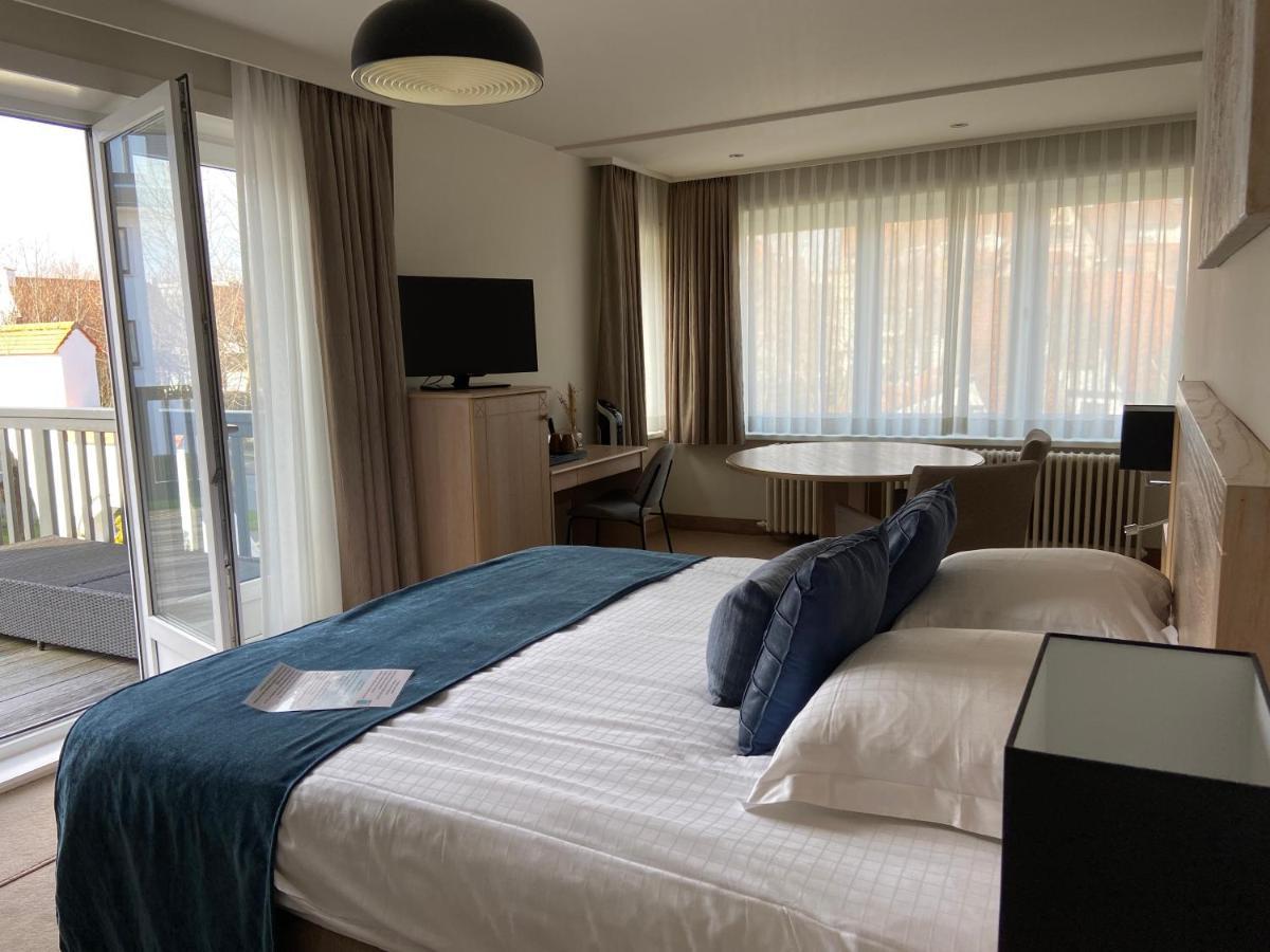 Hotel Les Arcades Knokke-Heist Exterior photo