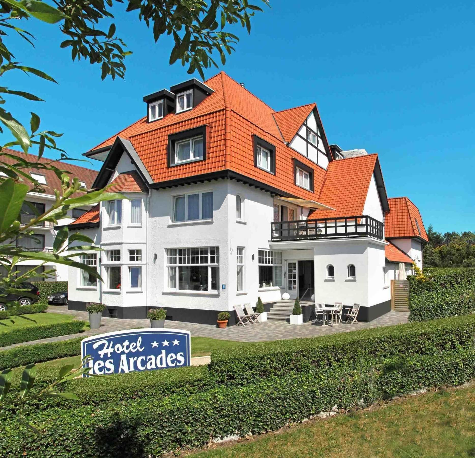 Hotel Les Arcades Knokke-Heist Exterior photo